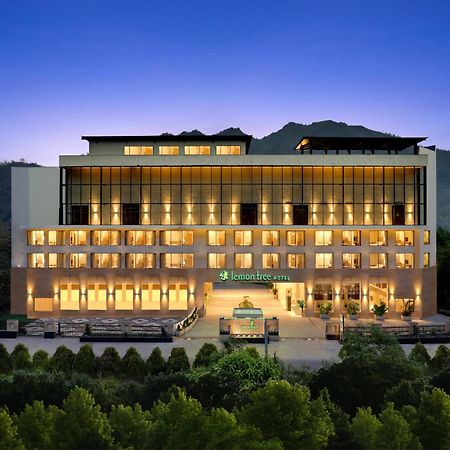 Lemon Tree Hotel, Rishīkesh Zewnętrze zdjęcie