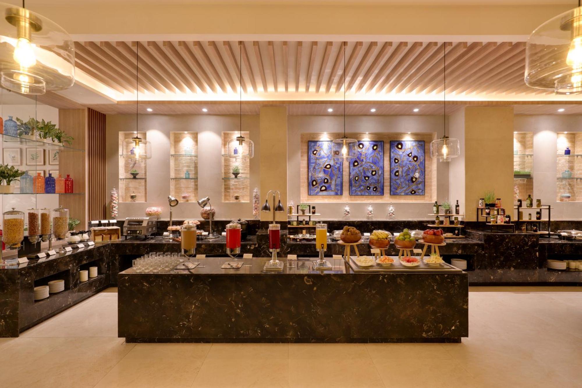 Lemon Tree Hotel, Rishīkesh Zewnętrze zdjęcie
